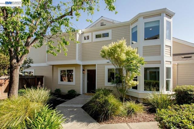 31 Oak Park Dr