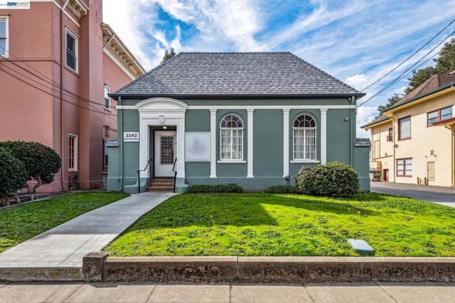 2242 Santa Clara Ave