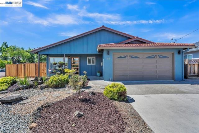 376 Oleander Ave