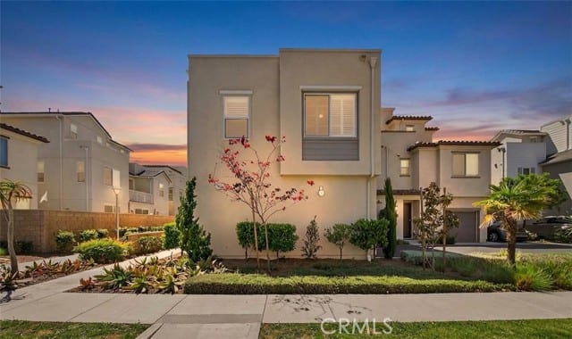 586 South Motif Street
