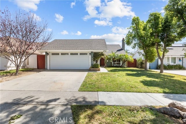 1732 North Bedford