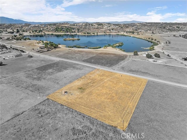 41620 Lakefront Drive