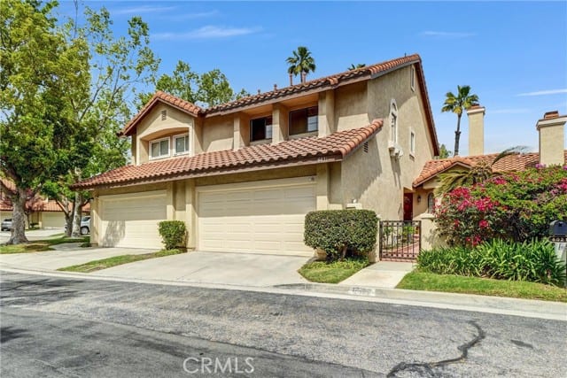 6031 East Ladera