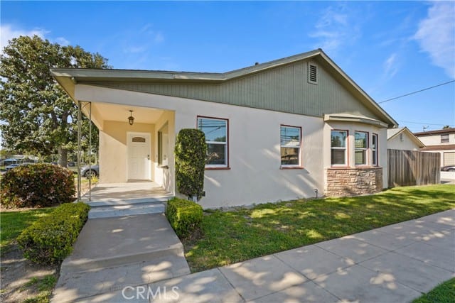 800 North Clementine Street