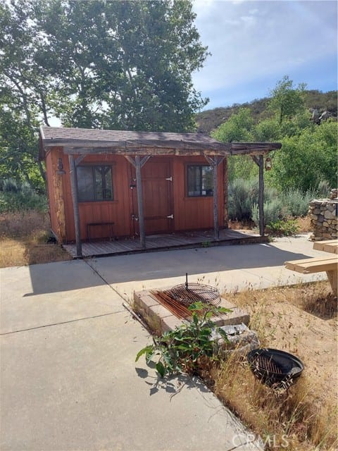 8 Dove Drive