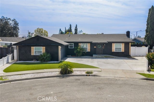 2780 West Stanley