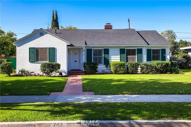 743 N. Janss St.