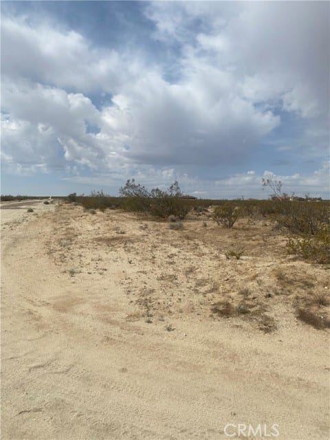 0 Crest Road