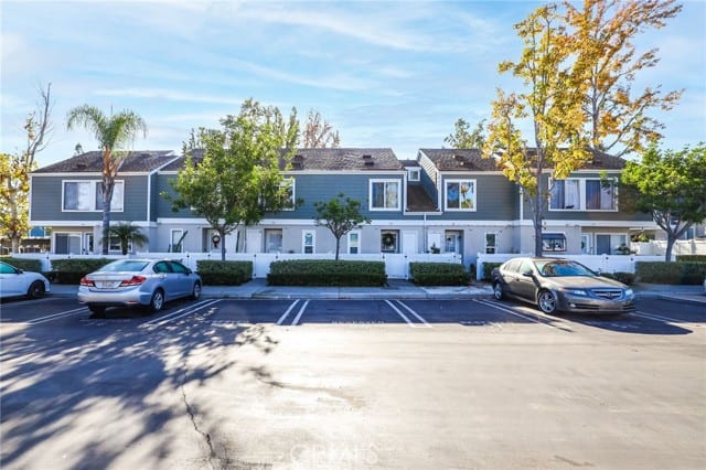 70 Birchwood Lane