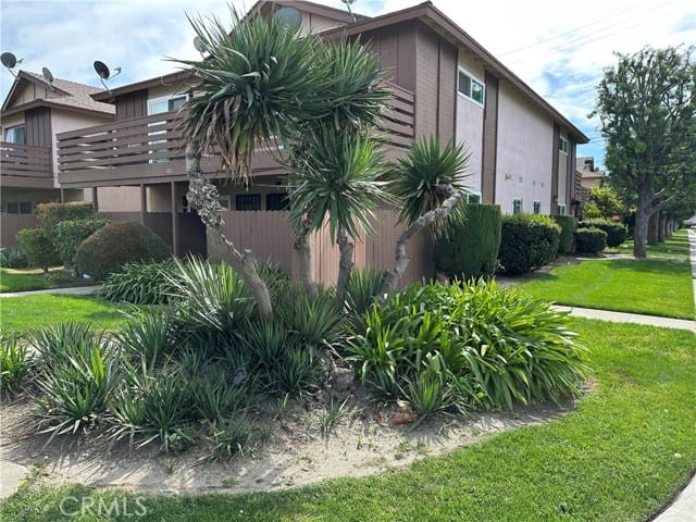 440 West Orangewood