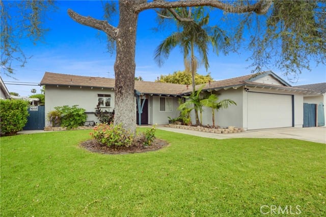 801 South Roanne
