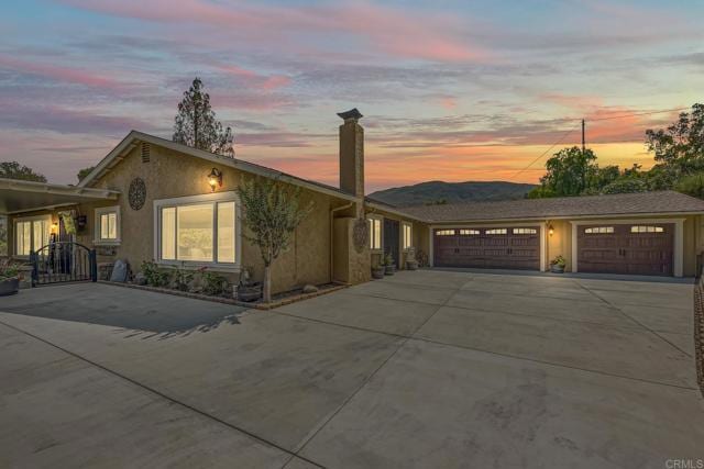 3006 North Victoria Drive