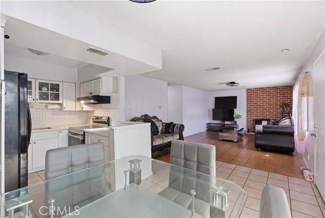 134 South Magnolia