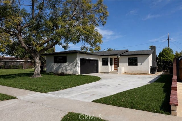 1226 South Gaymont