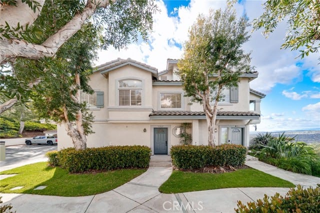 7835 East Viewrim