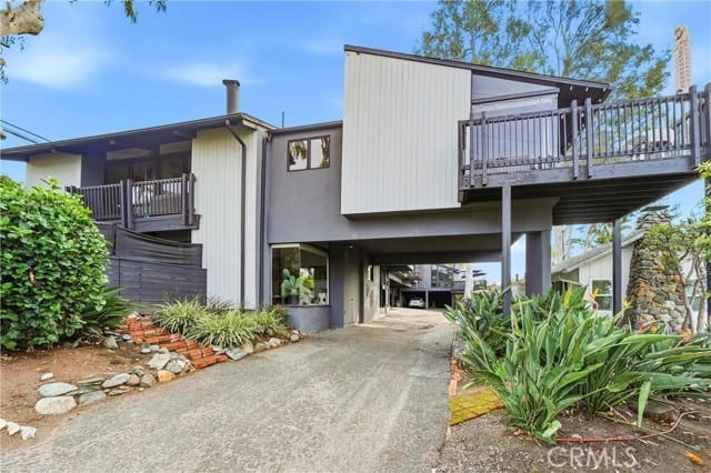 2101 Glenneyre