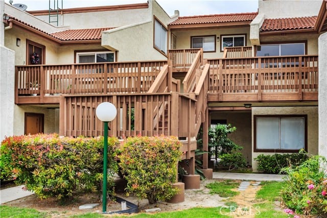 967 South Citron