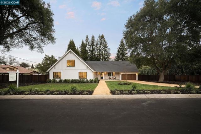 950 Escondido Ct