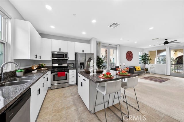 809 South Anaheim Boulevard