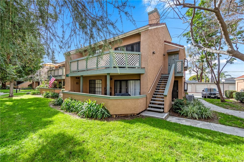 3573 W Greentree Cir