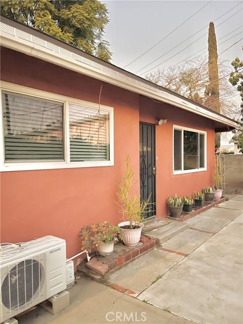 430 South Curtis Avenue