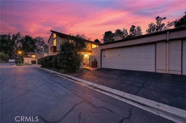 317 South Vista Del Canon