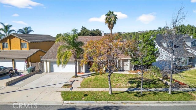 7685 East Calle Durango