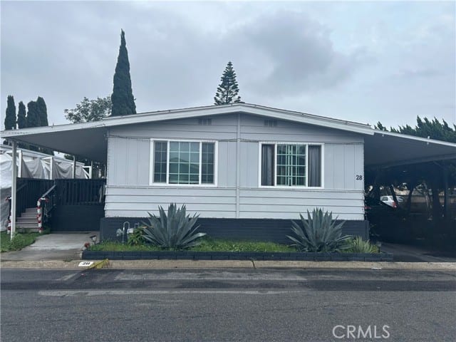 320 North Park Vista Street