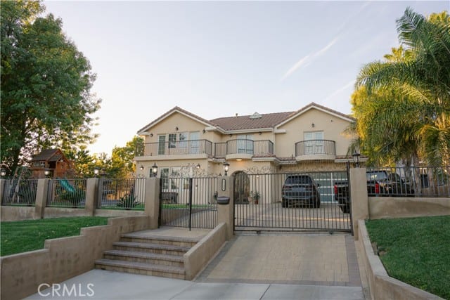 1135 East Verdugo Avenue, Burbank, CA 91501