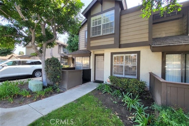 2323 South Cutty