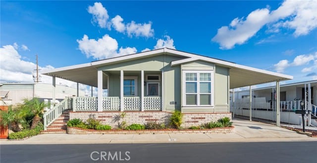525 North Gilbert