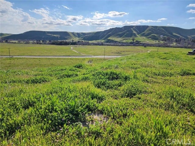 13300 Round Mountain Road