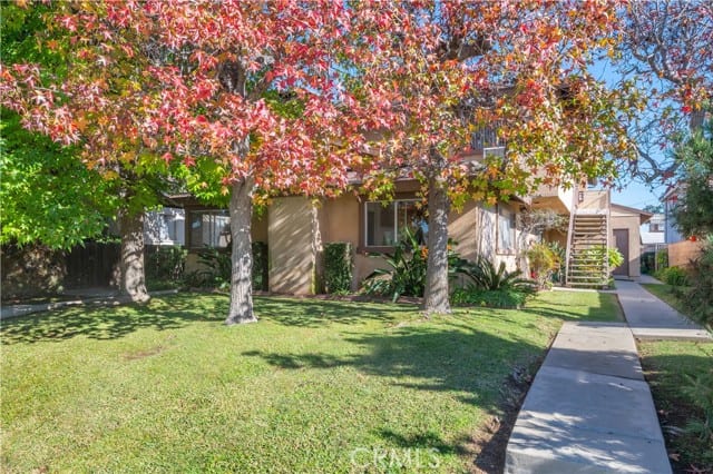 2204 Orange Grove
