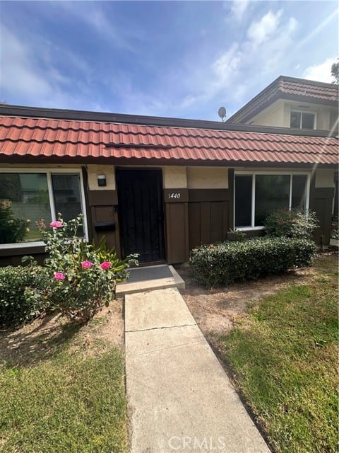 1440 North Weeping Willow