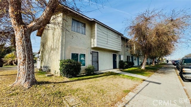 2909 South Chester