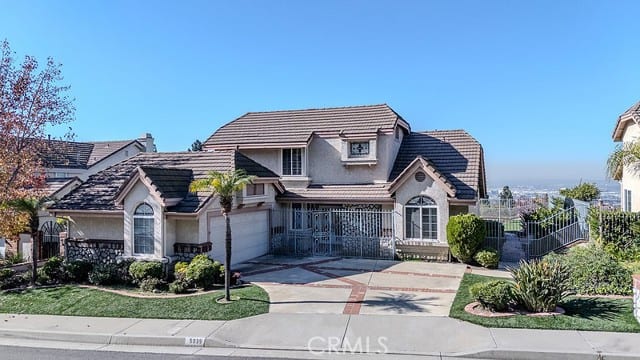 5039 East Fairfield