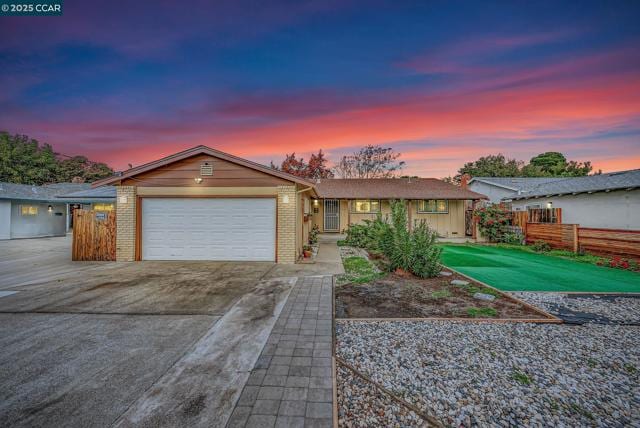 1016 San Carlos Dr