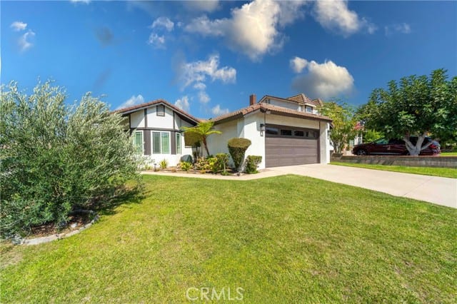 210 South Larkwood