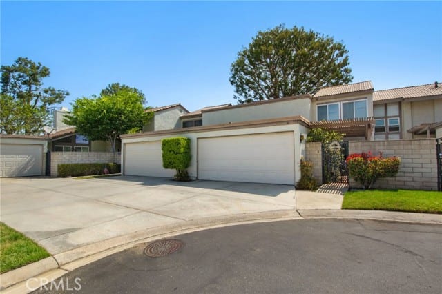 5540 East Vista Del Este