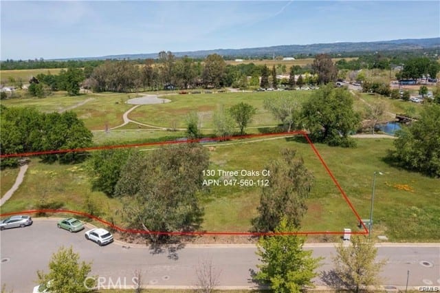 130 Three Oaks Court