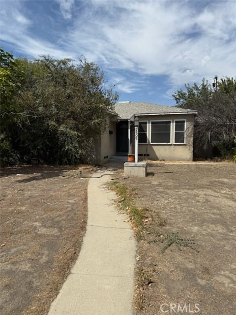 2606 Truxtun Avenue
