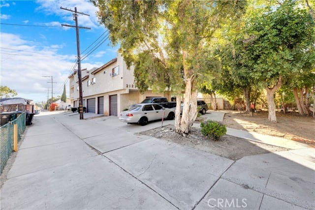 2121 El Paseo