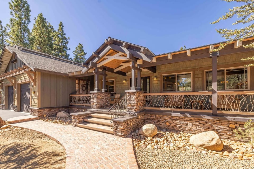 1605 Shenandoah Way