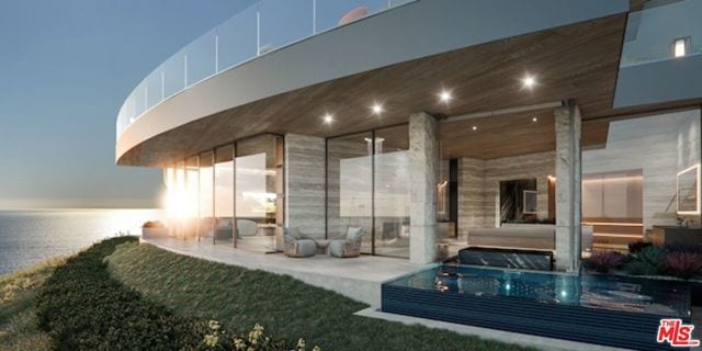 5024 Carbon Beach Terrace