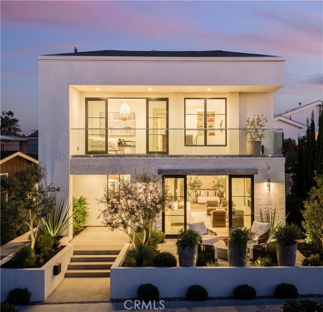 304 Goldenrod Avenue