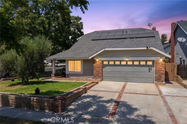 8119 East Woodsboro
