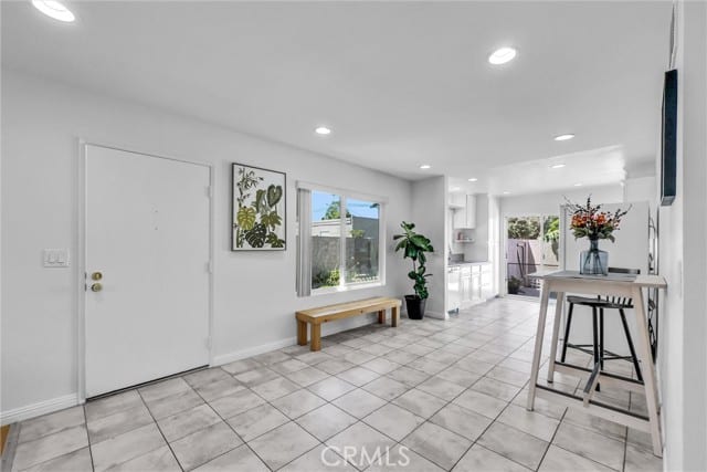 2142 West Liverpool Lane