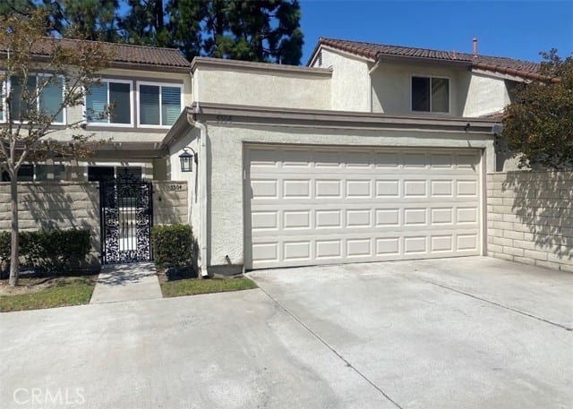 5504 East Vista Del Rio