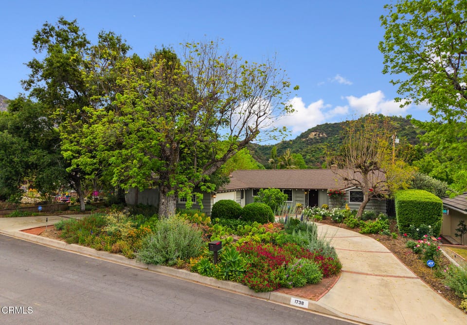 1738 Alta Oaks Drive