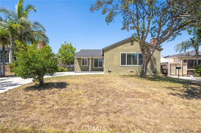 305 East Hellman Avenue